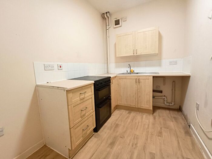1 Bedroom Flat To Rent In Station Street, Nottingham, NG17