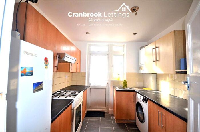 4 Bedroom End Of Terrace House To Rent In Royston Gardens, Ilford, IG1