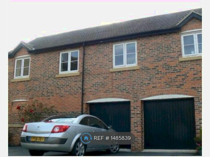 2 Bedroom Detached House To Rent In Lupin Lane, Carterton, OX18