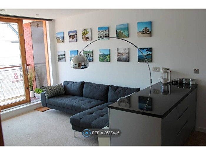 2 Bedroom Flat To Rent In Close, Newcastle Upon Tyne, NE1