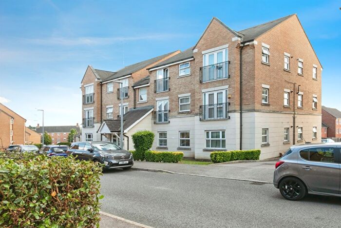 2 Bedroom Flat For Sale In Cormorant Way, Leighton Buzzard, LU7