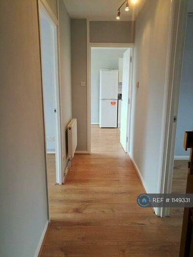 2 Bedroom Flat To Rent In Exeter Road, Dagenham, RM10