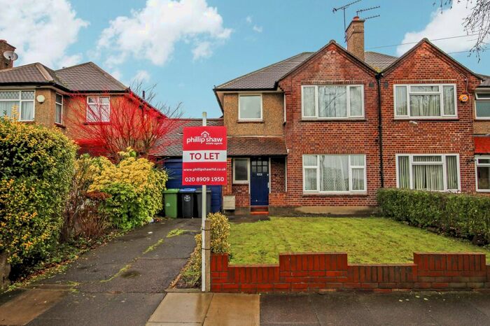 3 Bedroom Semi-Detached House To Rent In Woodcock Hill, Harrow, HA3