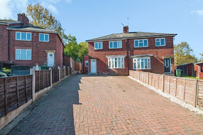 3 Bedroom Semi-Detached House For Sale In Moore Crescent, Oldbury, B68