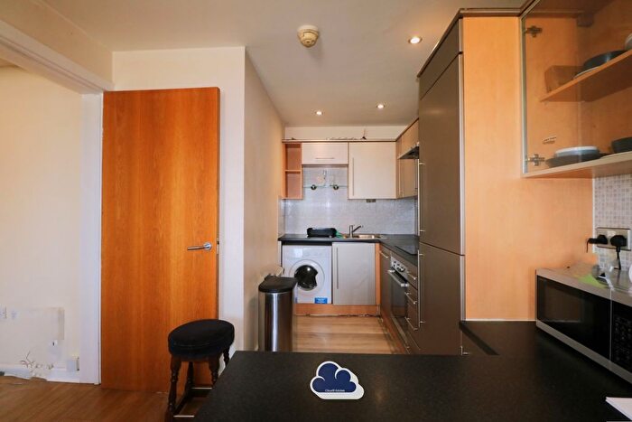 2 Bedroom Flat For Sale In Priory Place, Coventry, CV1