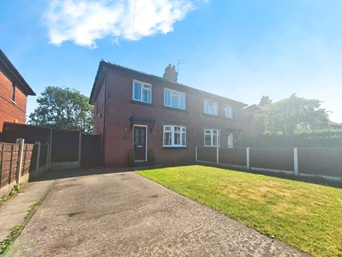 3 Bedroom Semi-Detached House To Rent In Boyds Walk, Dukinfield, Greater Manchester, SK16