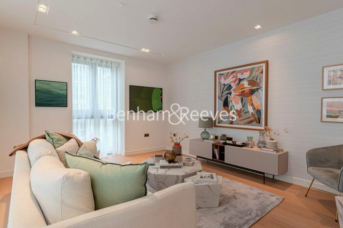 2 Bedroom Flat To Rent In Lincoln Square, Portugal Street, City, WC2A