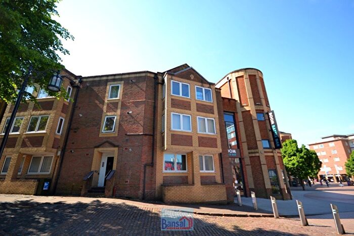1 Bedroom Flat To Rent In Trinity Walk, City Centre, CV1