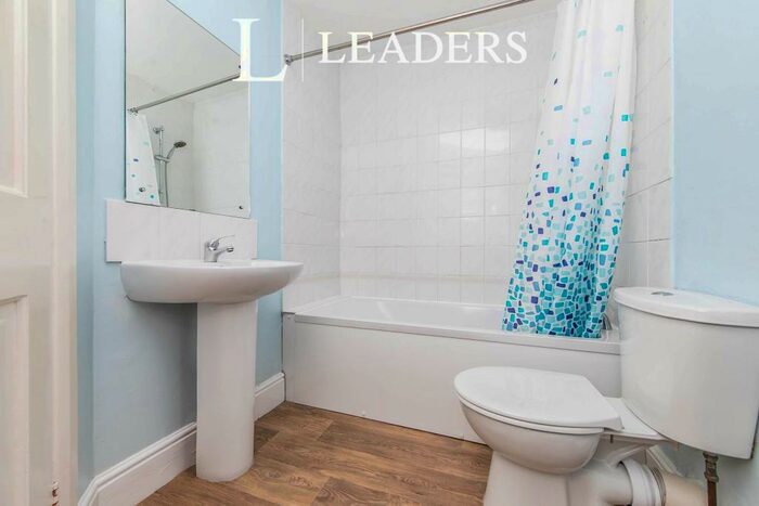 3 Bedroom Semi-Detached House To Rent In Wallace Road, Ipswich, IP1