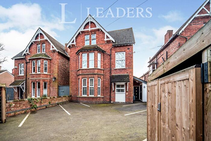 2 Bedroom Flat To Rent In Lansdowne Road, Bedford, Bedfordshire, MK40