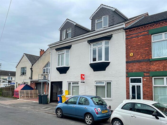 2 Bedroom Flat To Rent In Oliver Road, Leicester, LE4