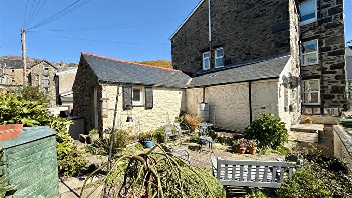 4 Bedroom Apartment For Sale In South Avenue, Barmouth, LL42