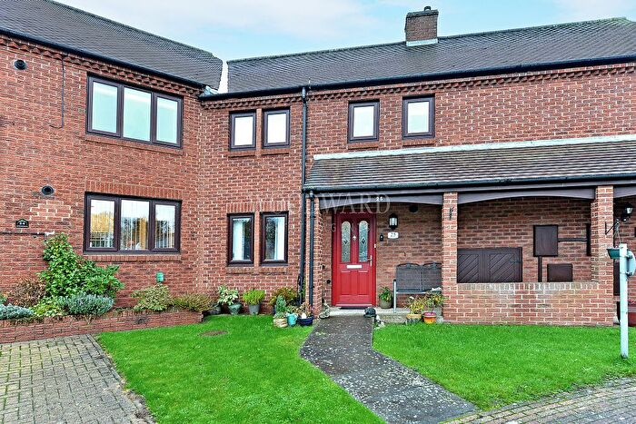 1 Bedroom Flat For Sale In Top Farm Court, Kilburn, DE56