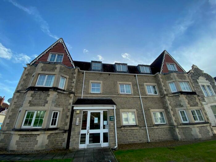 2 Bedroom Flat To Rent In Milton Road, Weston-super-Mare, North Somerset, BS23