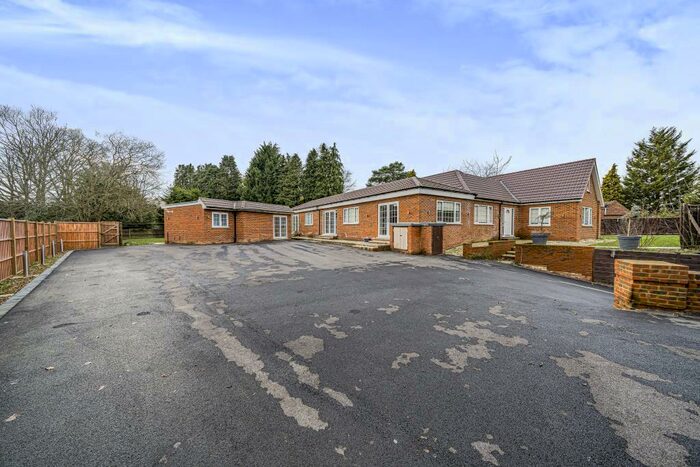 2 Bedroom Apartment To Rent In Sandhills Lane, Virginia Water, GU25