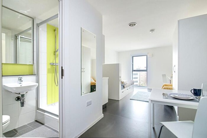 Studio To Rent In Corporation Street, Birmingham, B4