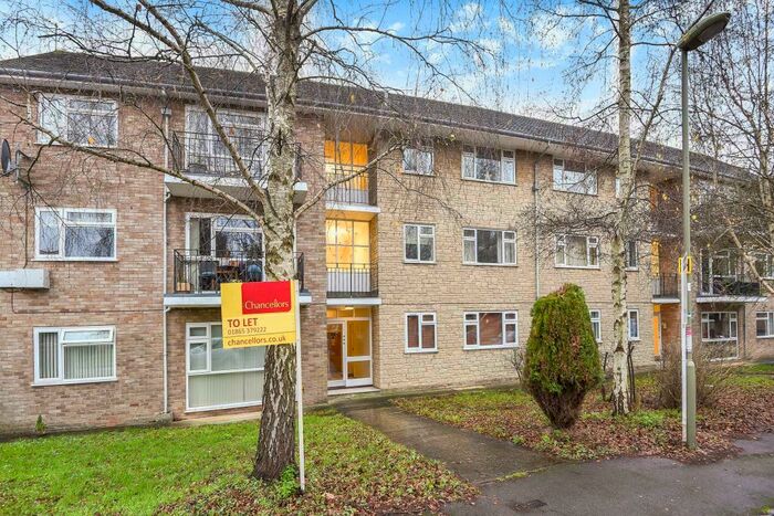 2 Bedroom Apartment To Rent In Woodstock, Oxfordshire, OX20
