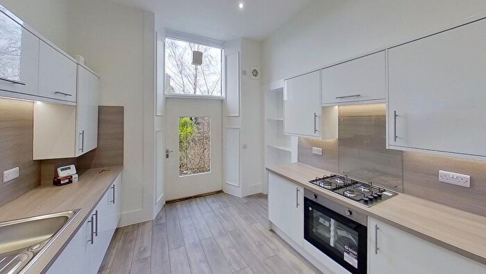 3 Bedroom Flat To Rent In Gillespie Crescent, Edinburgh, EH10