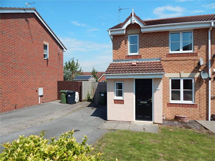 3 Bedroom End Of Terrace House To Rent In Woodbridge Close, Heanor, Derbyshire, DE75