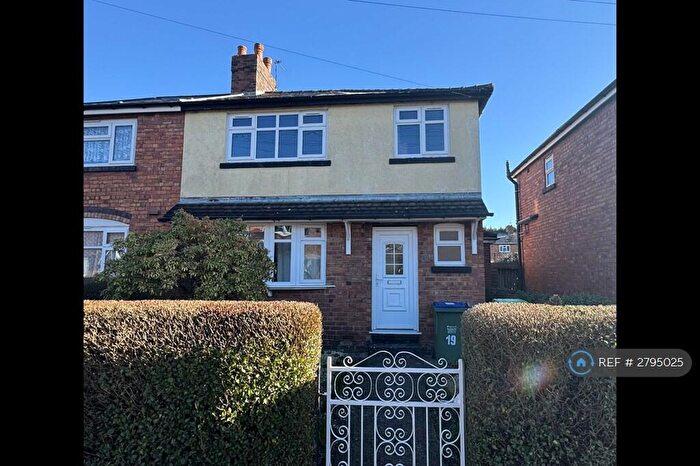 3 Bedroom Semi Detached House To Rent In Summerhill Road, Tipton, DY4