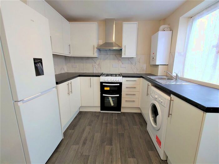 4 Bedroom Terraced House To Rent In Dedworth Road, Windsor, Berkshire, SL4