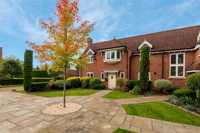 3 Bedroom Detached House To Rent In Drift Road, Winkfield, Windsor, Berkshire, SL4