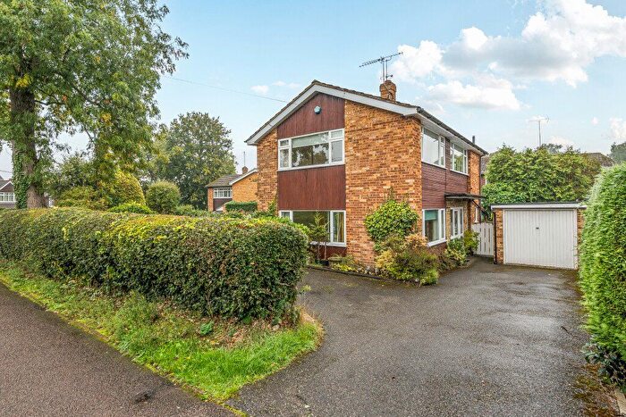 4 Bedroom Detached House For Sale In Sedgmoor Road, Flackwell Heath, High Wycombe, Buckinghamshire, HP10