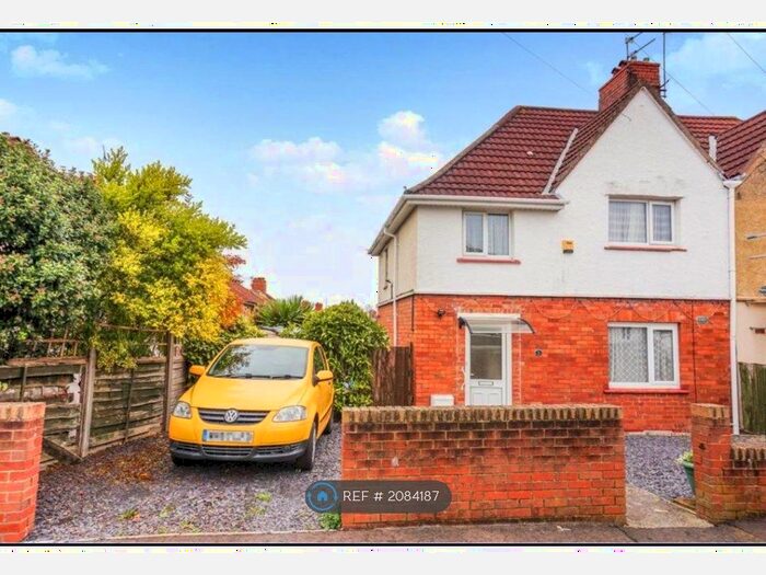 3 Bedroom Semi-Detached House To Rent In Galway Road, Bristol, BS4