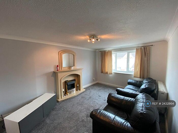 2 Bedroom Flat To Rent In Hamilton Court, Blackpool, FY1