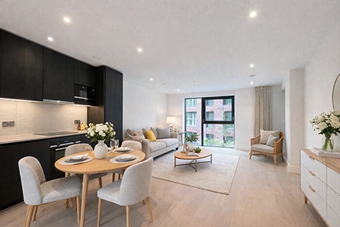 1 Bedroom Flat To Rent In Hawksbury Heights, Hewson Way, SE17