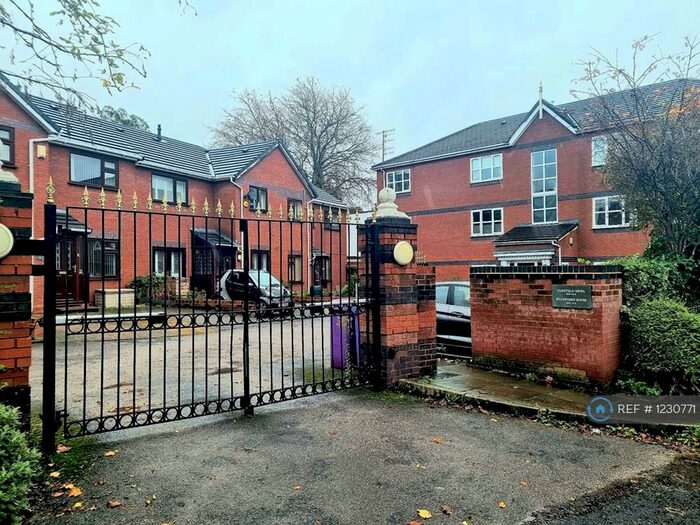 2 Bedroom Flat To Rent In Belvedere House, Liverpool, L17