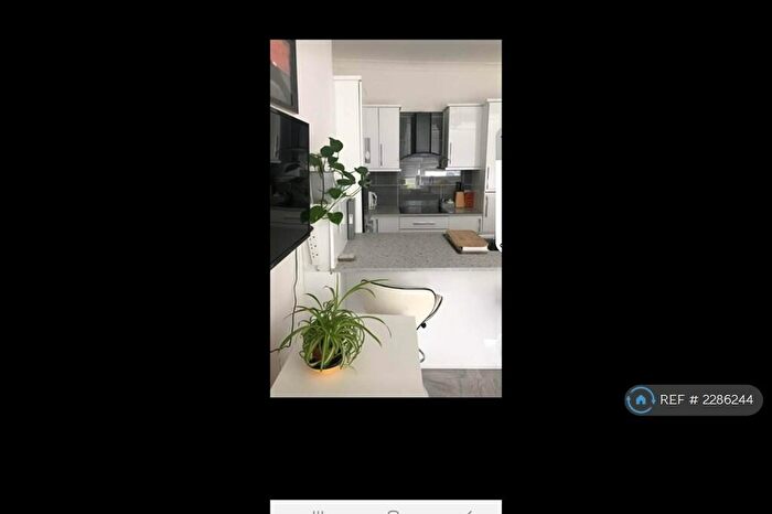 1 Bedroom Flat To Rent In Pier St, Plymouth, PL1