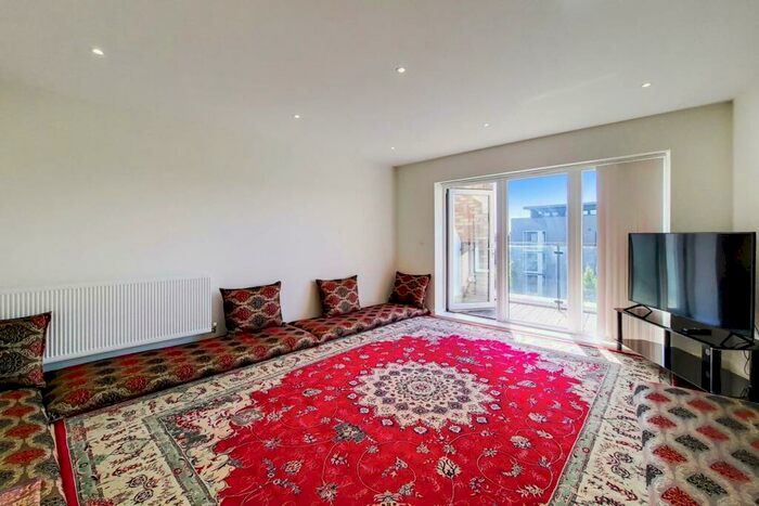 2 Bedroom Flat To Rent In Howard Road, , Stanmore, HA7