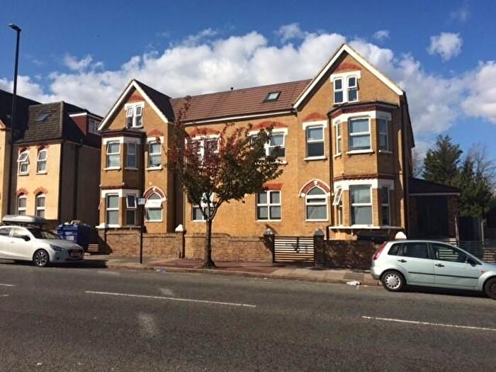 2 Bedroom Flat To Rent In Southwood Road, Eltham, SE9