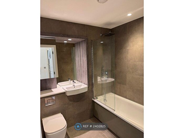 1 Bedroom Flat To Rent In Hooper Street, Birmingham, B18