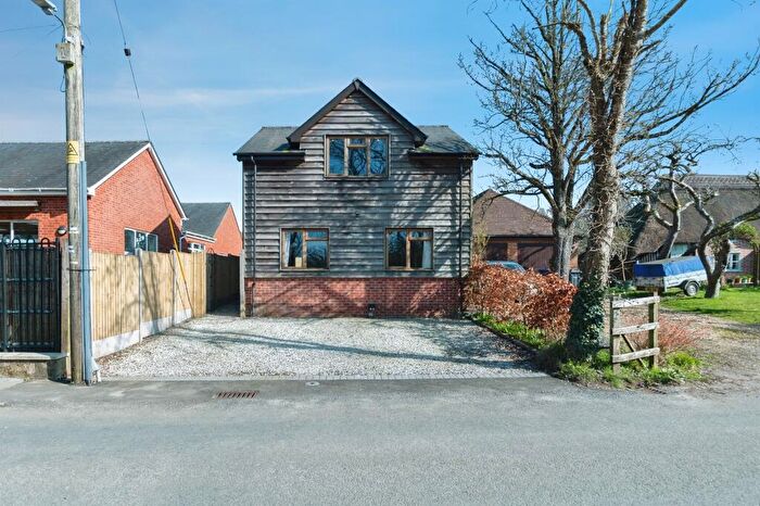 2 Bedroom Detached House For Sale In Common Road, Whiteparish, Salisbury, SP5