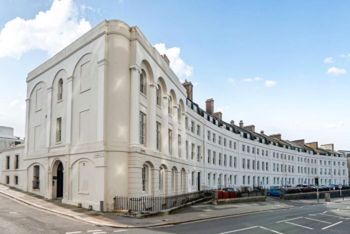 2 Bedroom Flat For Sale In The Crescent, The Hoe, PL1