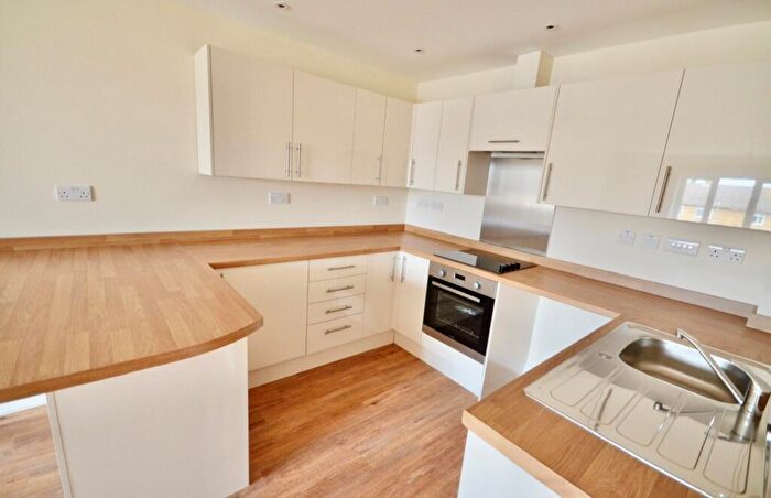 3 Bedroom Apartment To Rent In Queens Court, Chichester Close, Rainham, Kent, ME8