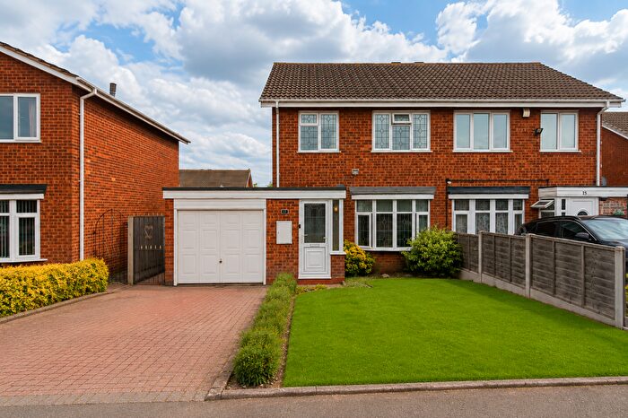 3 Bedroom Semi Detached House For Sale In Coleville Road Minworth, Walmley, B76