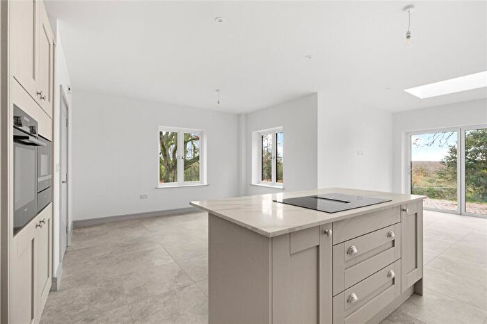 4 Bedroom Detached House For Sale In London Road, Binfield, Bracknell, Berkshire, RG42