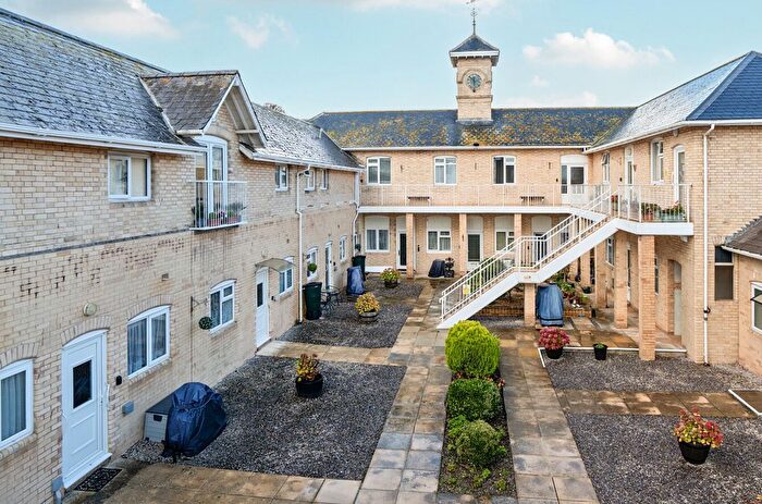 2 Bedroom Flat For Sale In Steartfield Road, Paignton, Devon, TQ3