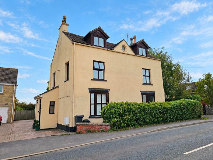 4 Bedroom Detached House For Sale In Wickwar Road, Kingswood, Wotton-Under-Edge, GL12