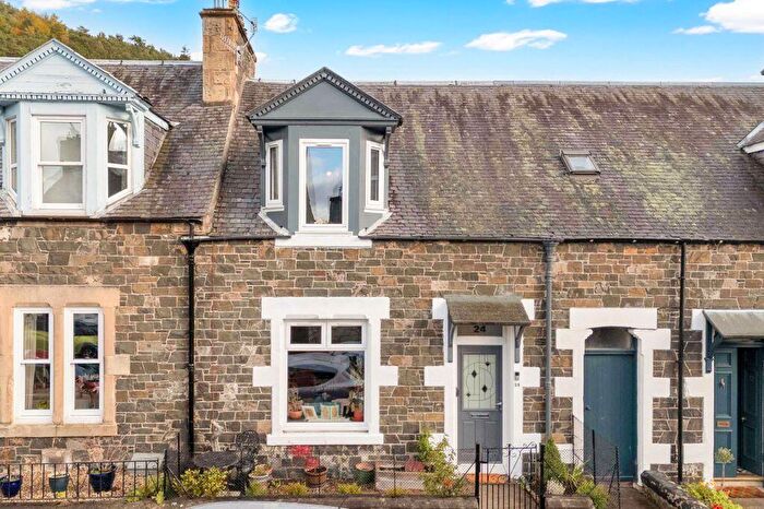 3 Bedroom Terraced House For Sale In Dean Park, Peebles, EH45