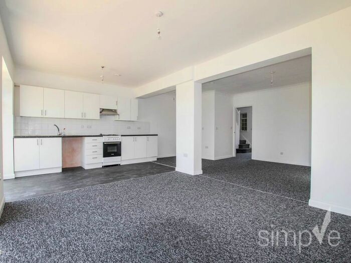 5 Bedroom Property To Rent In Fairfield Road, Uxbridge, Middlesex, UB8