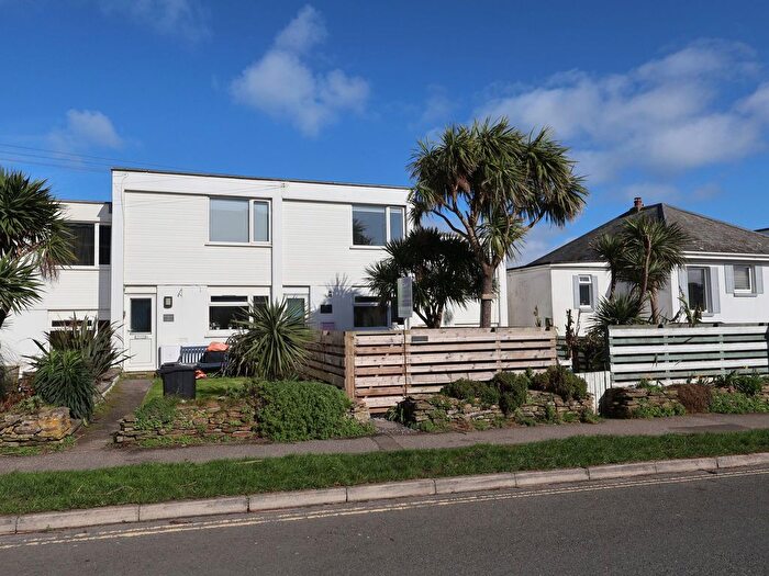 3 Bedroom End Terrace House For Sale In Pentire Avenue, Newquay, TR7