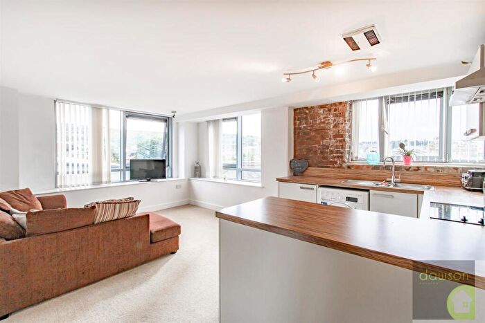 2 Bedroom Apartment To Rent In Dewsbury Road, Elland, HX5