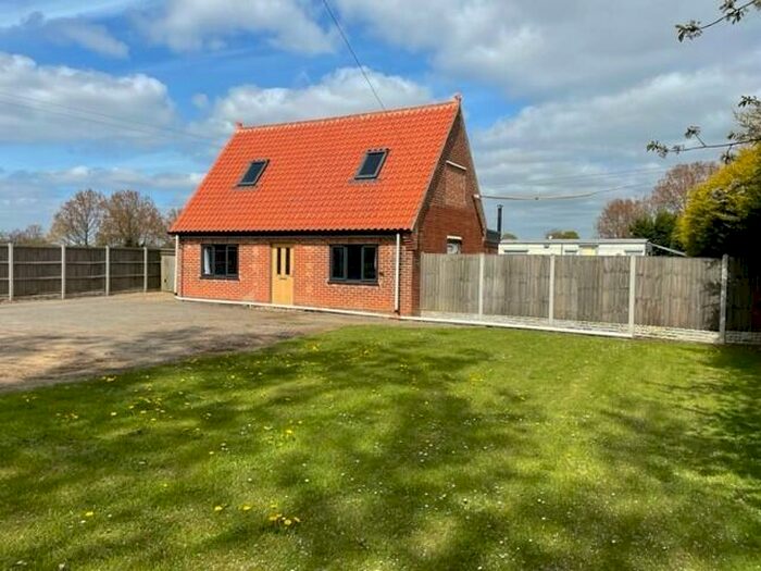 Detached House For Sale In Mustard House, Coxhill Road, North Burlingham, Norwich, Norfolk, NR13