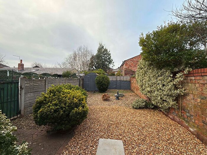 2 Bedroom End Of Terrace House For Sale In Mount Street, Southport, PR9
