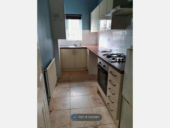 1 Bedroom Flat To Rent In Eccles, Manchester M30