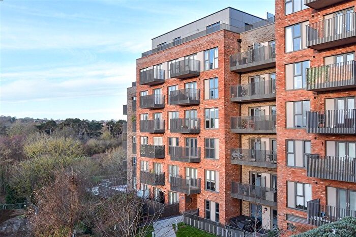 1 Bedroom Flat For Sale In Rosalind Drive, Maidstone, Kent, ME14